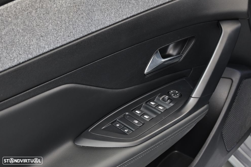 Peugeot 308 SW 1.2 PureTech Allure EAT8 - 25