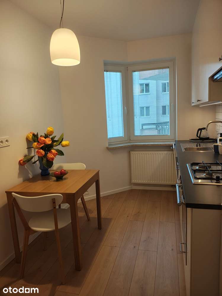 URSYNÓW Dwa samodzielne pokoje, garaż, balkon
