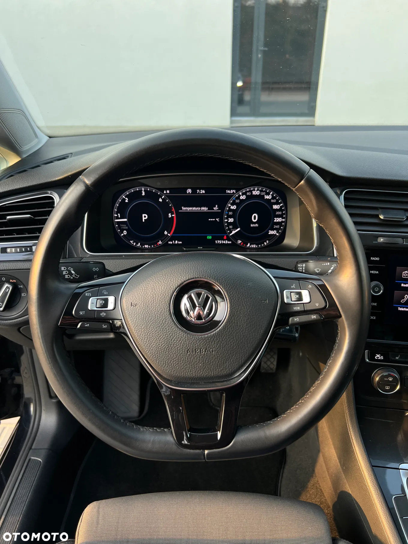 Volkswagen Golf Variant 1.6 TDI (BlueMotion Technology) DSG Comfortline - 12