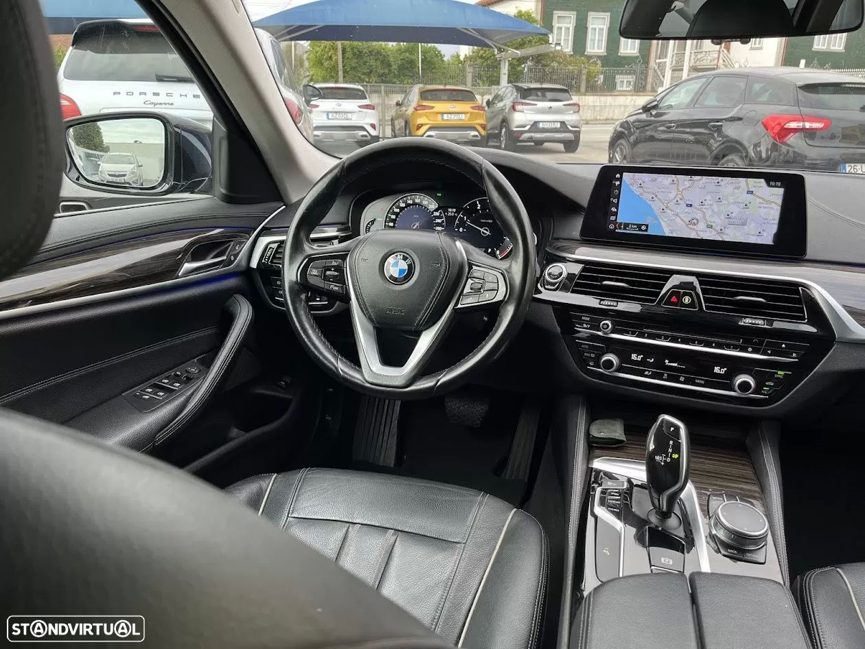 BMW 520 d Line Luxury Auto - 11
