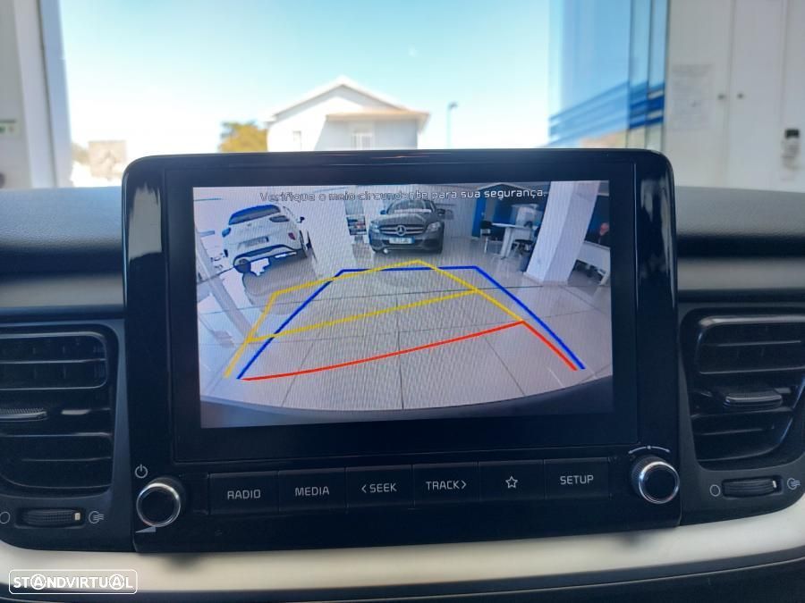 Kia Stonic 1.2 CVVT LX - 8