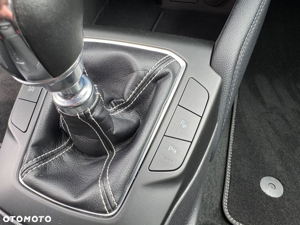 Ford Focus 2.3 EcoBoost S&S ST - 17