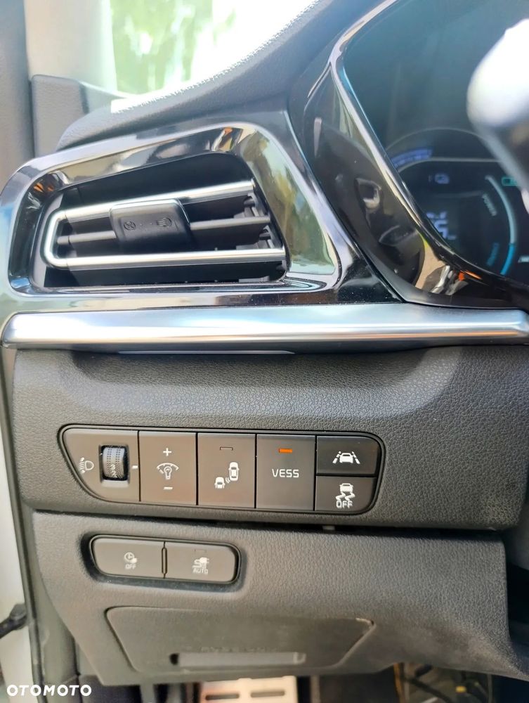 Kia Niro e-Niro 64kWh L - 9