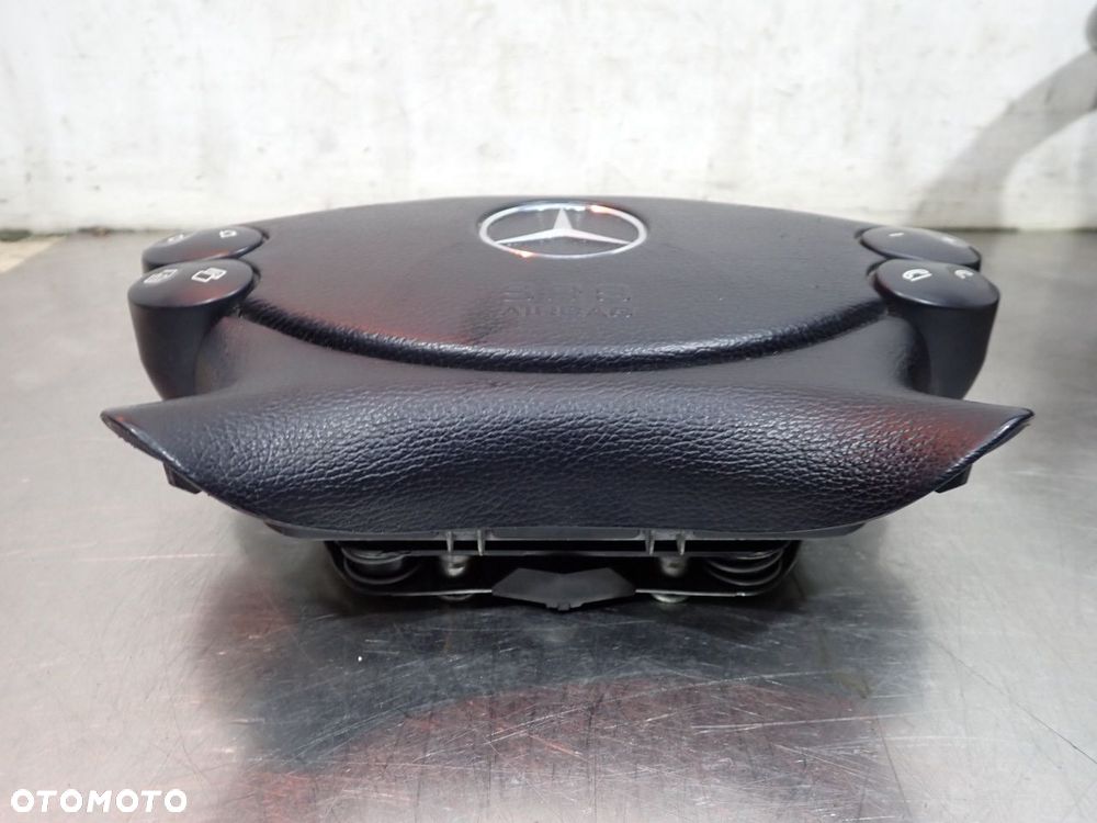 PODUSZKA KIEROWCY MERCEDES-BENZ W211 E200 CDI YA3T8W3NBMS - 2
