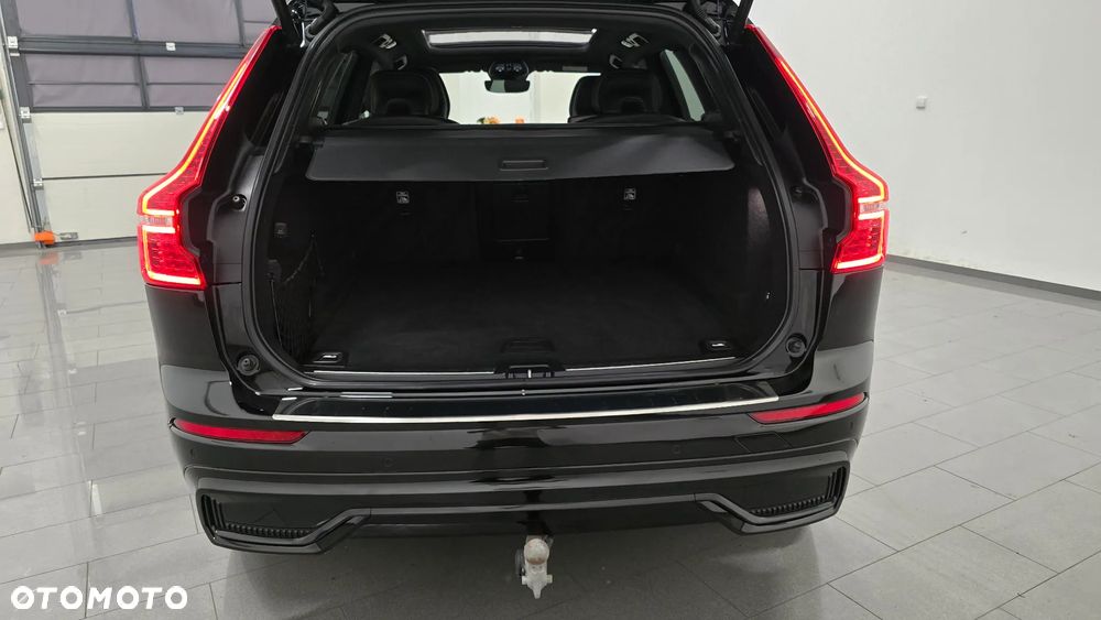 Volvo XC 60 B4 D Plus Dark - 9