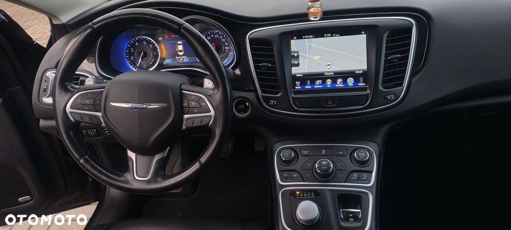 Chrysler 200 - 17