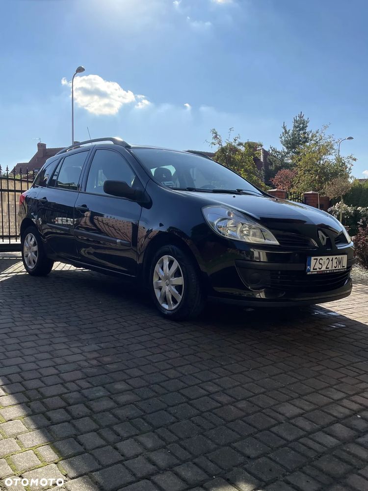 Renault Clio - 1