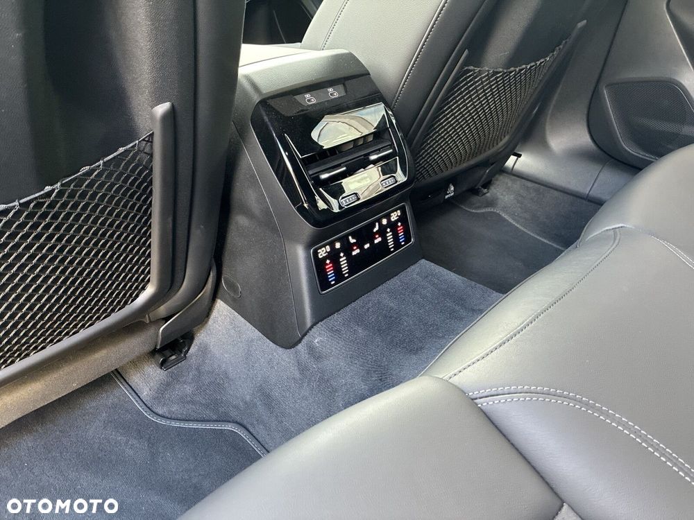 Audi A6 Avant - 17