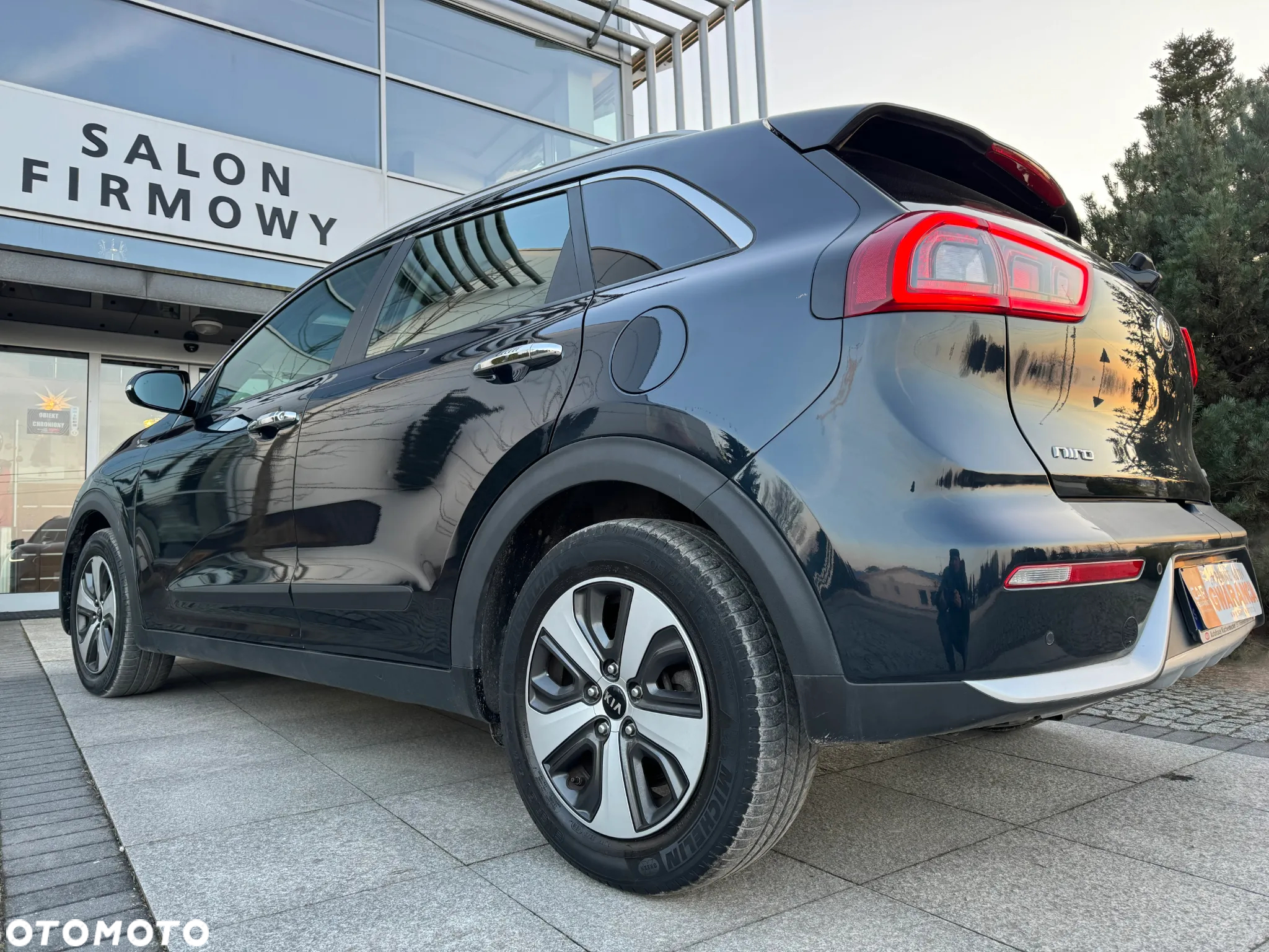 Kia Niro 1.6 GDI Hybrid Business Line - 27