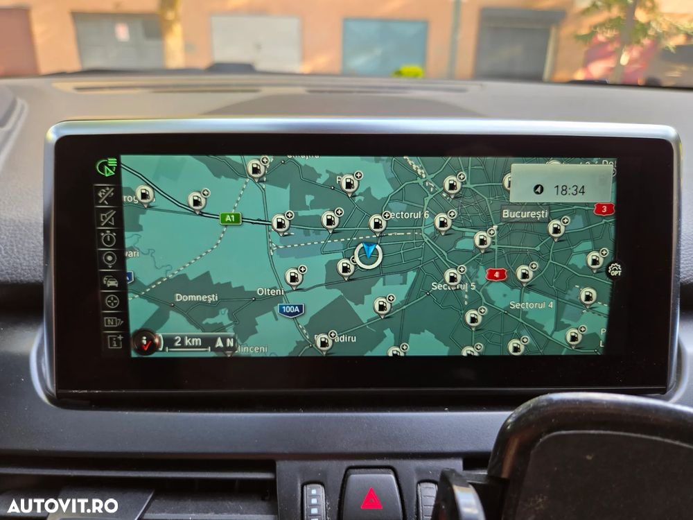 BMW Seria 2 218d - 12