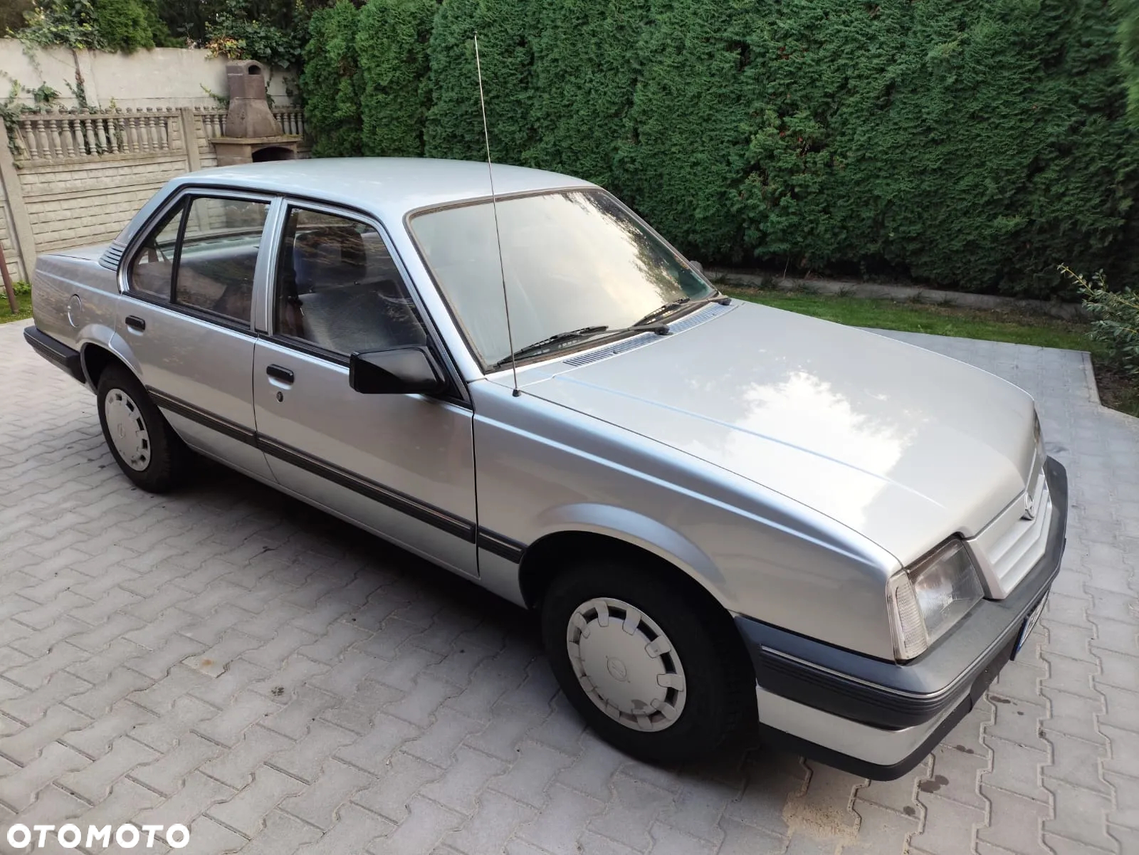 Opel Ascona C 1.6 L - 2