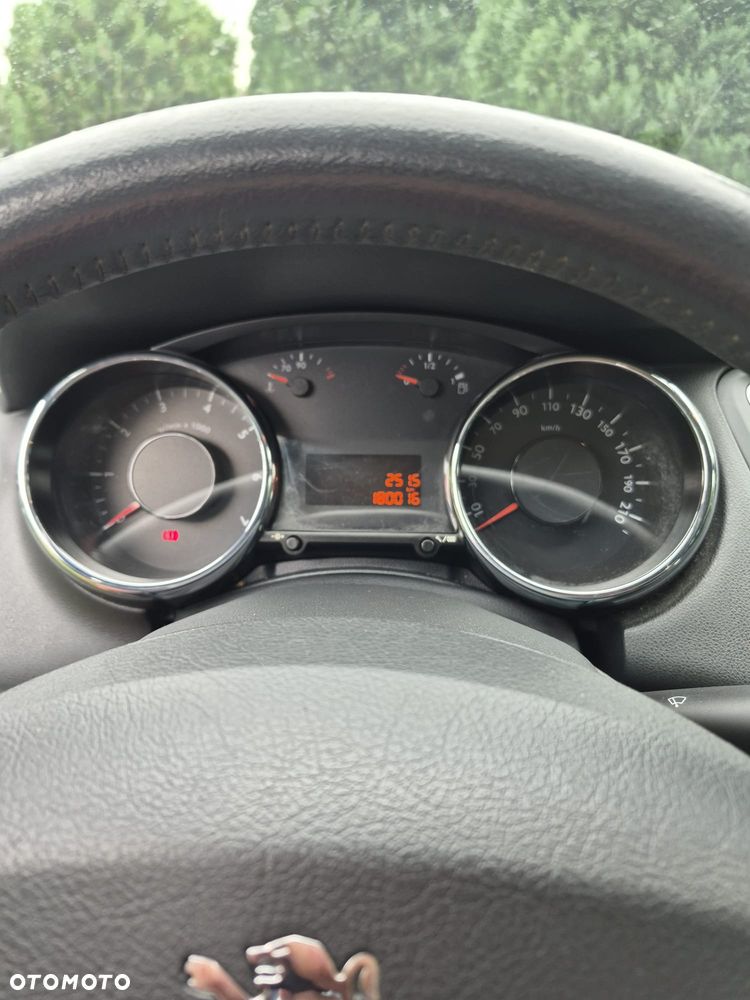 Peugeot 5008 1.6 THP Premium - 5