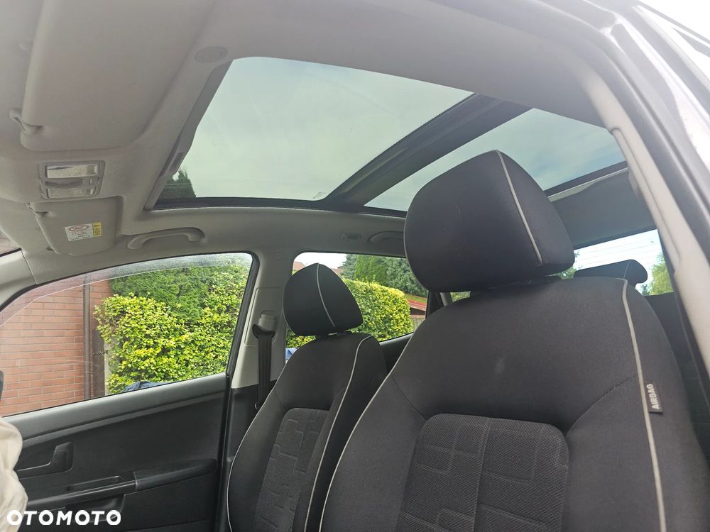 Kia Venga - 19
