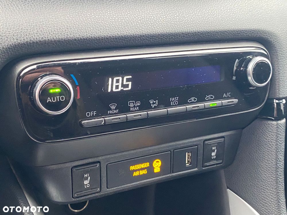 Toyota Yaris Hybrid 1.5 Selection Style - 22