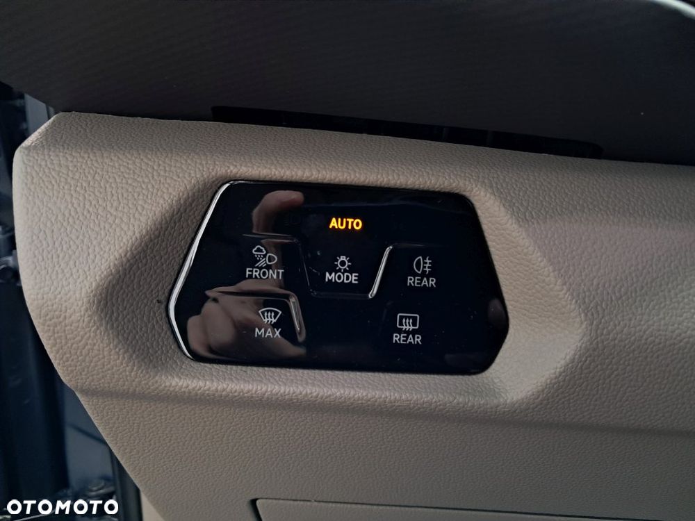 Volkswagen Multivan 2.0 TDI L1 Edition DSG - 25