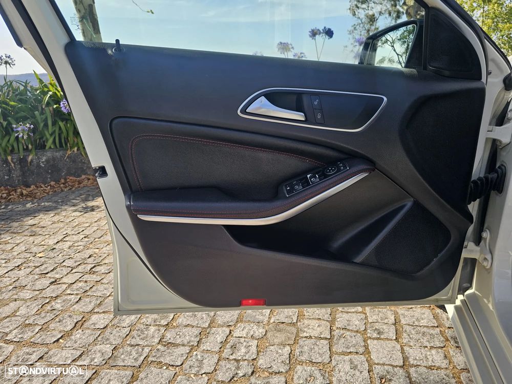 Mercedes-Benz A 180 - 9