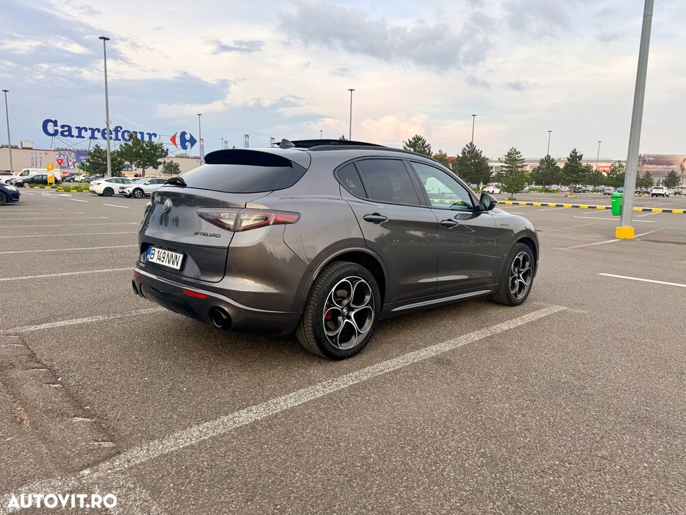 Alfa Romeo Stelvio 2.0 Turbo 16V AT8-Q4 Veloce - 5