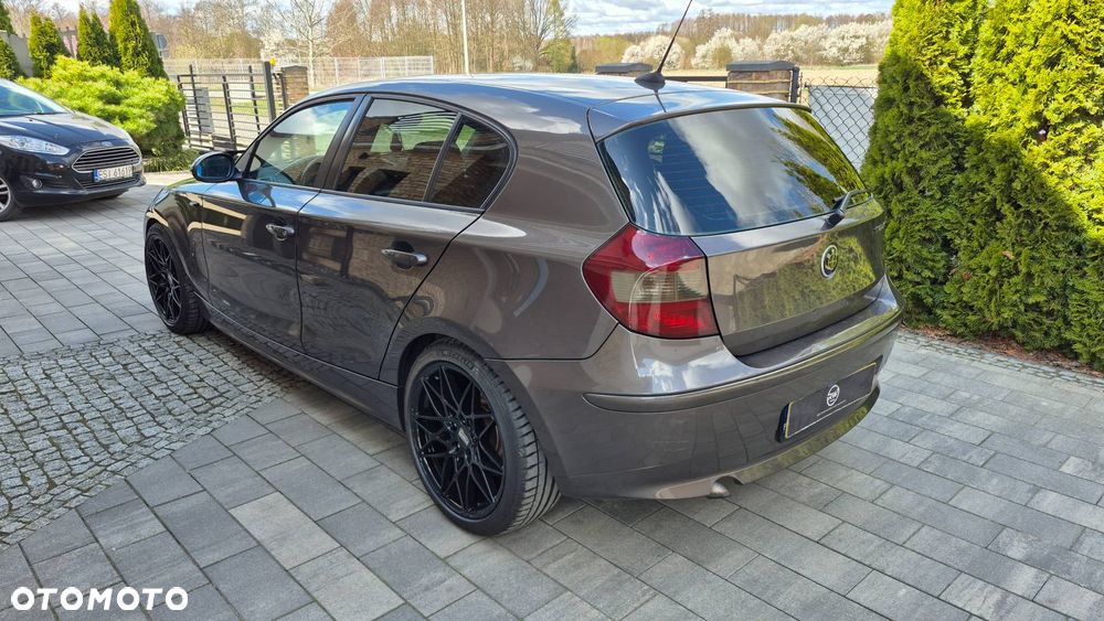 BMW Seria 1 - 12