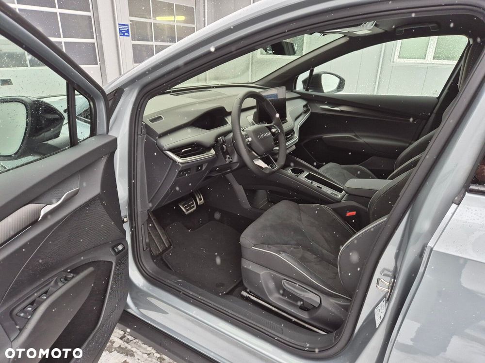 Skoda Elroq 60 63kWh Sportline - 11