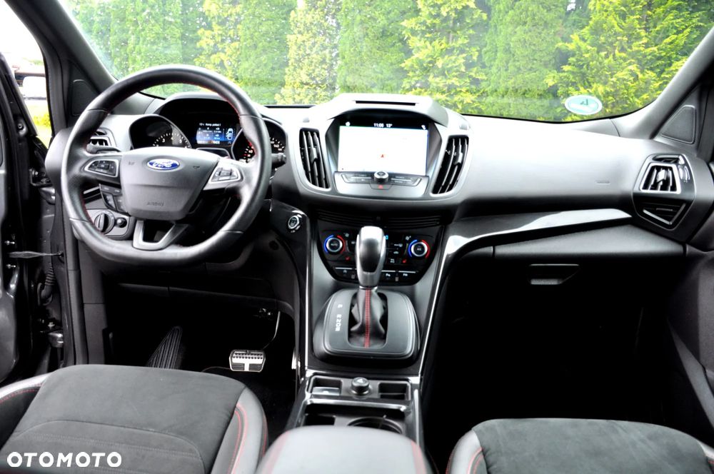 Ford Kuga 1.5 EcoBoost 4x4 ST-Line - 36