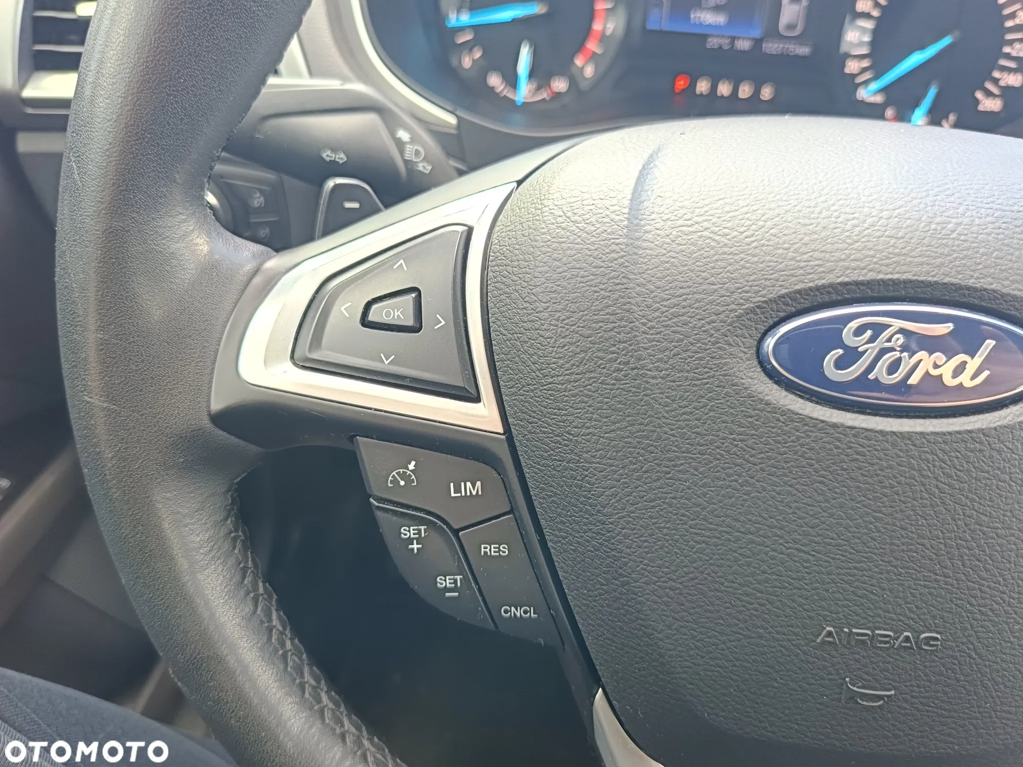 Ford Mondeo 1.5 EcoBoost Gold Edition - 23