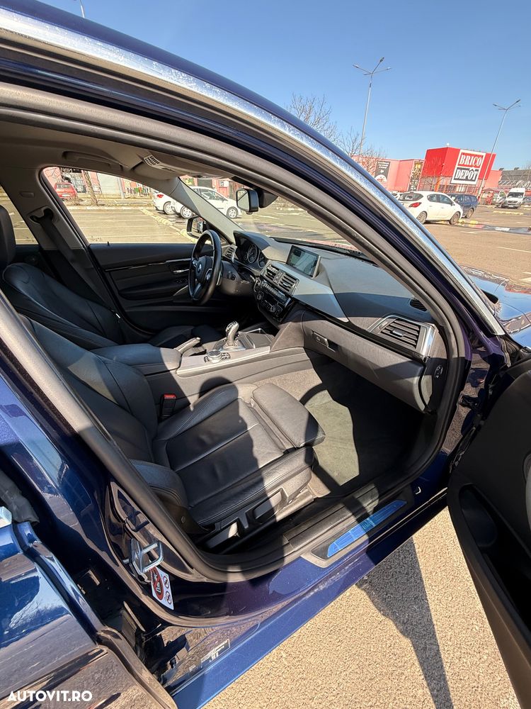 BMW Seria 3 330i xDrive AT Luxury Line - 25