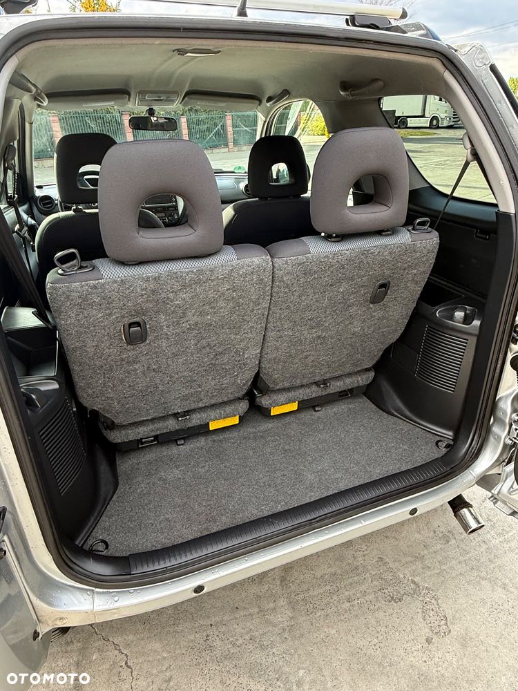 Toyota RAV4 2.0 VVT-i Sol - 23