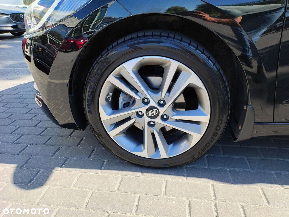 Hyundai Elantra 1.6 CRDi Style - 10
