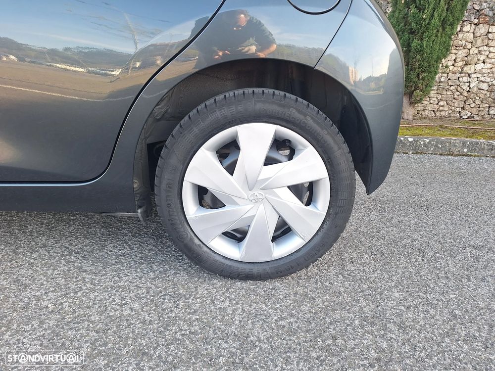 Toyota Aygo 1.0 X-Play+AC+X-Touch - 15