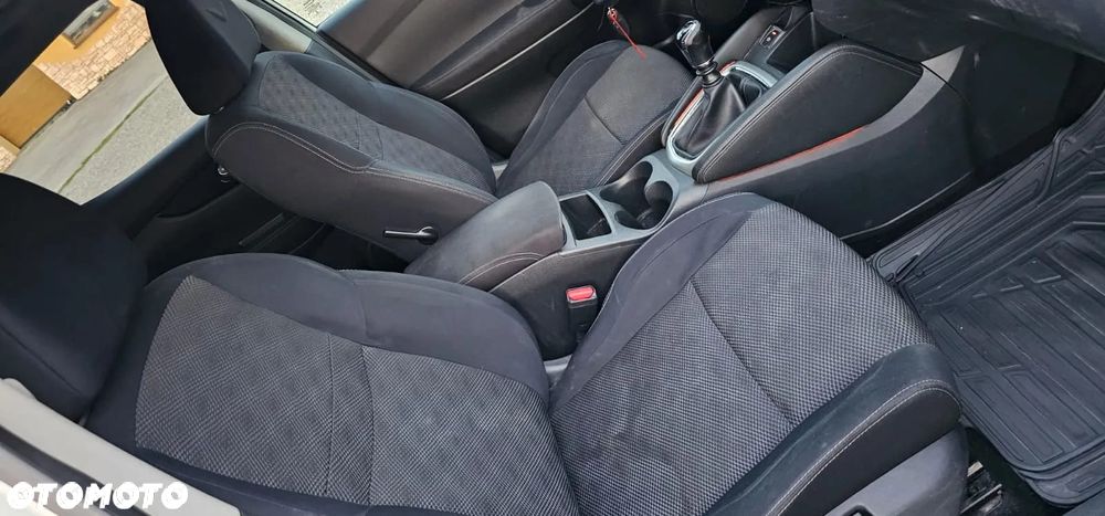 Nissan Qashqai 1.2 DIG-T N-Vision - 13