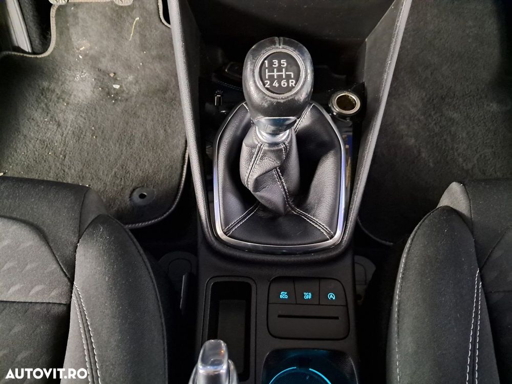 Ford Fiesta - 17
