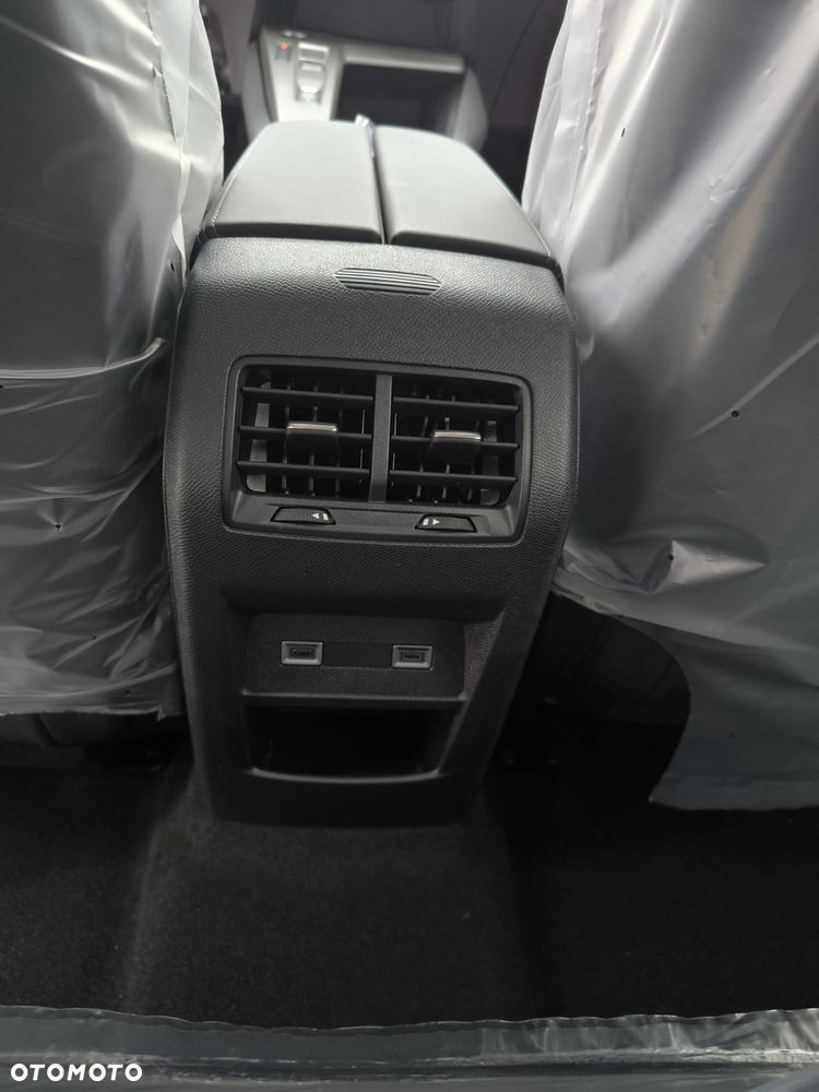 Peugeot 308 1.2 PureTech Allure S&S EAT8 - 19