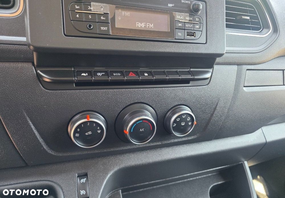 Renault Master - 16