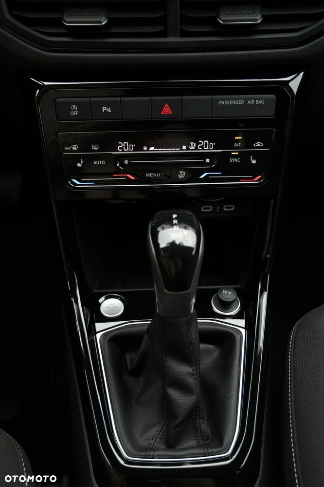 Volkswagen T-Cross - 21