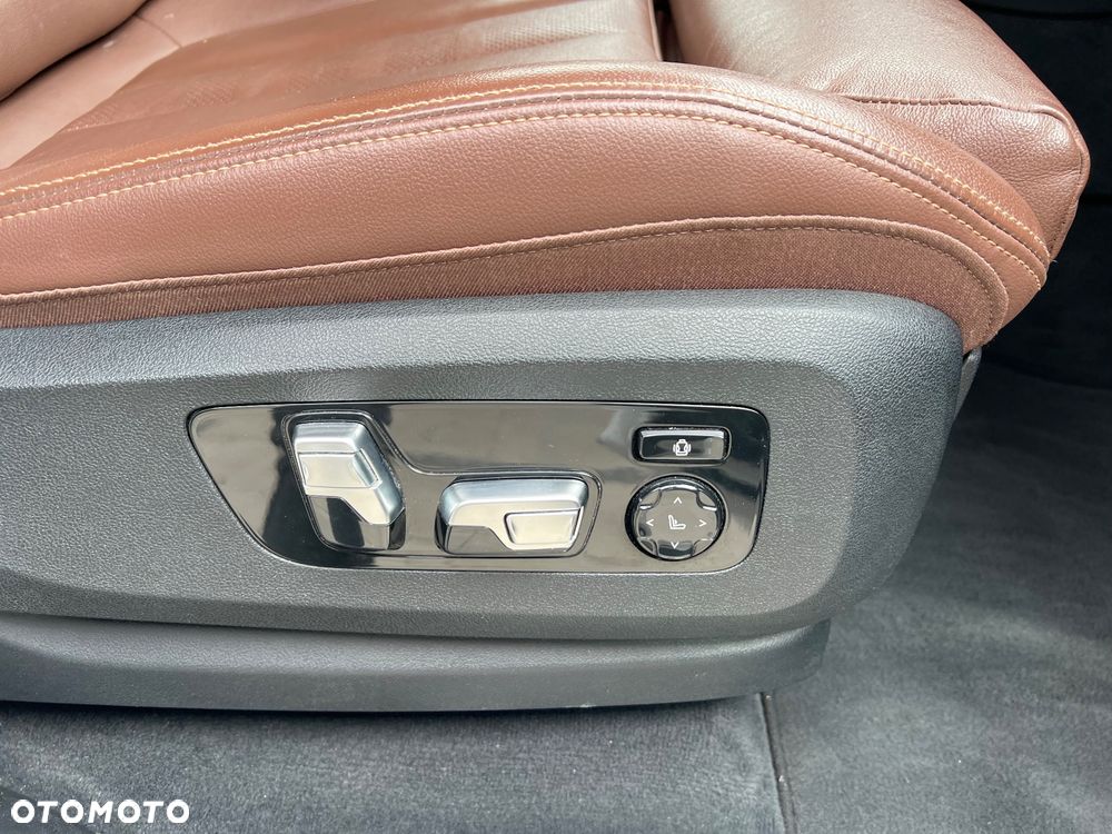 BMW X5 xDrive30d - 38