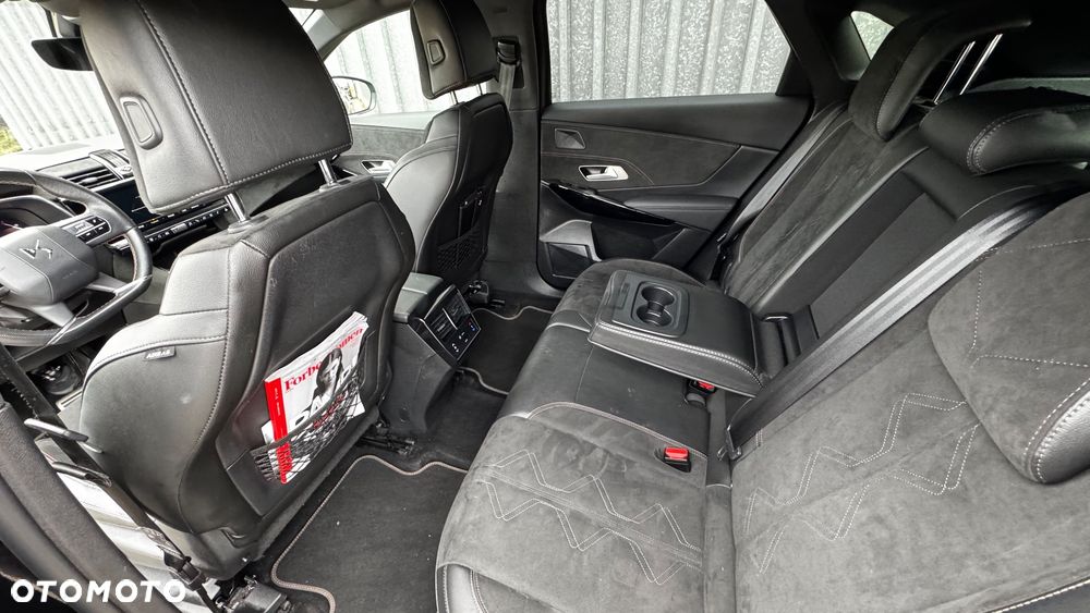 DS Automobiles DS 7 Crossback - 11