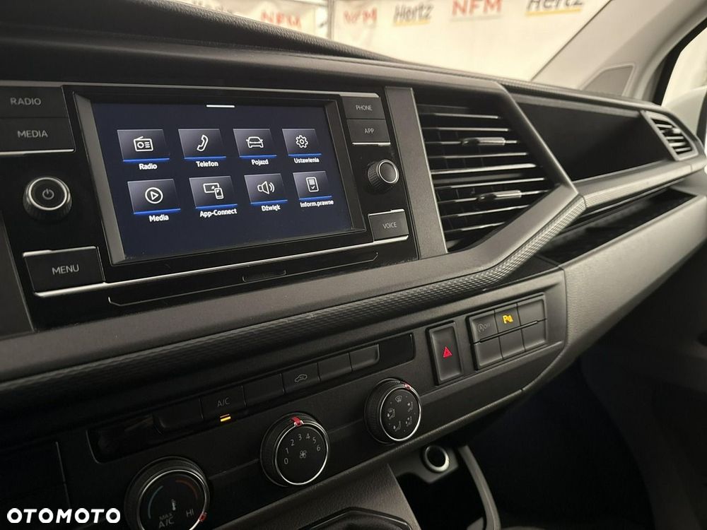 Volkswagen Transporter - 28