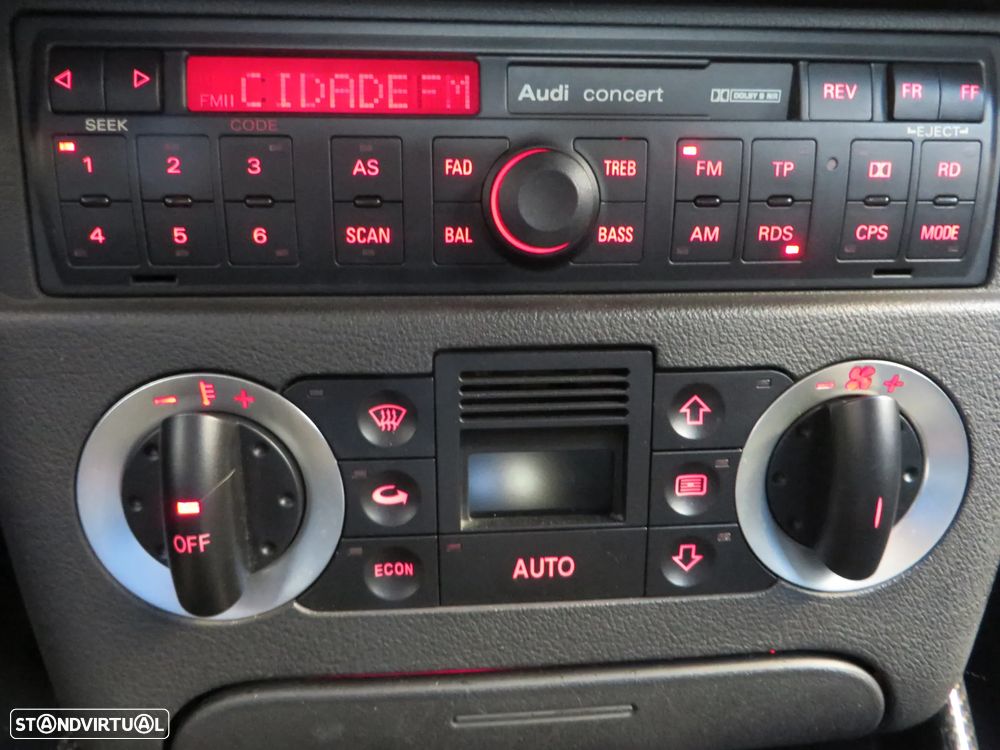 Audi TT Coupé 1.8 T - 30