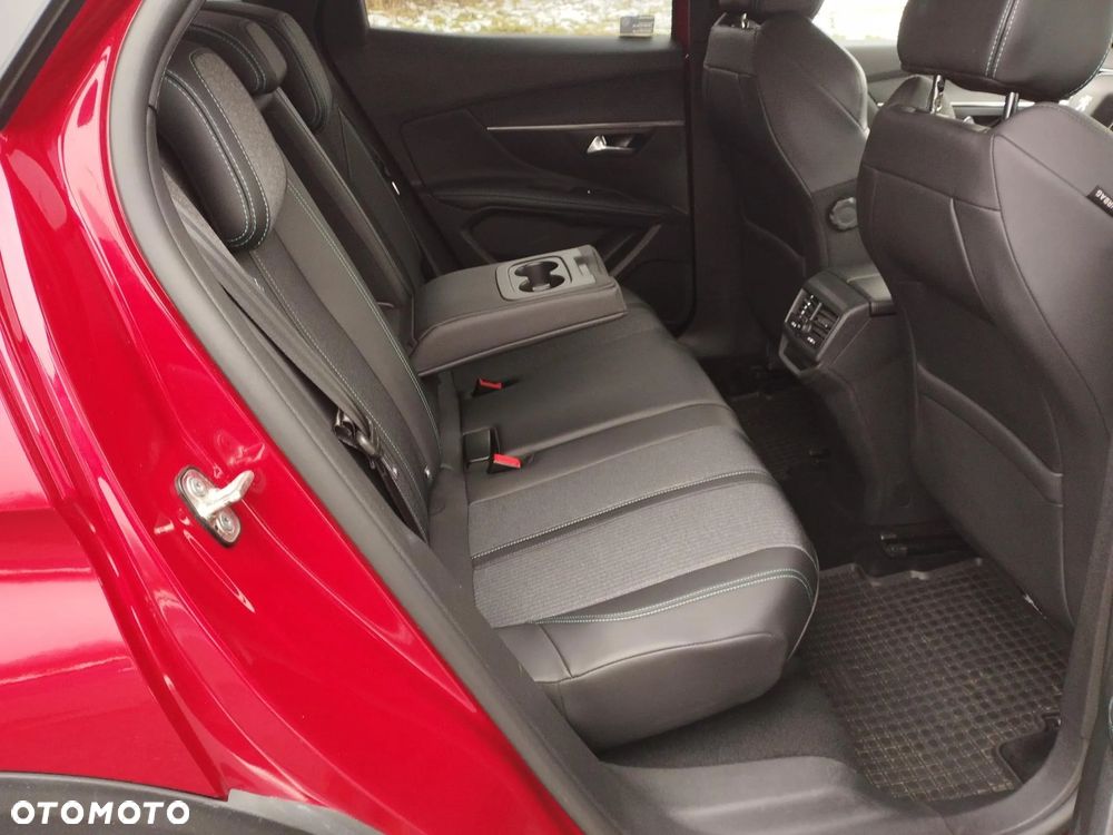 Peugeot 3008 1.5 BlueHDi Allure S&S - 21