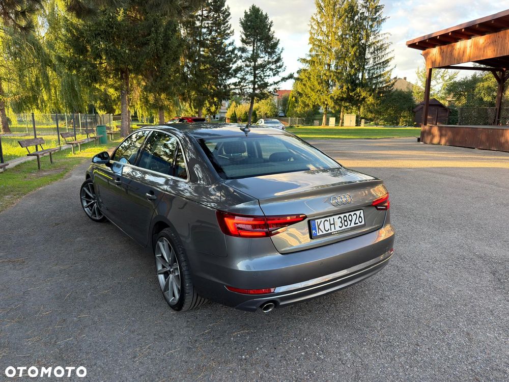 Audi A4 Limousine - 13