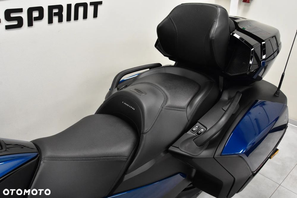 Can-Am Spyder - 16