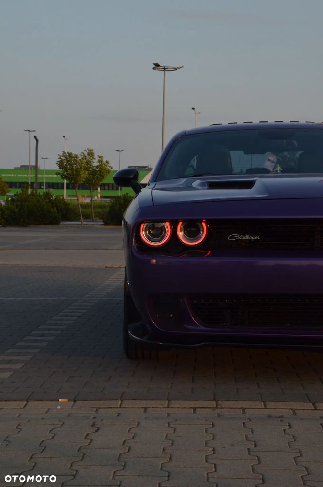 Dodge Challenger 3.6 SXT Plus - 11