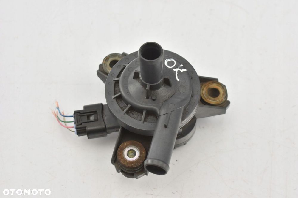 DODATKOWA POMPA WODY TOYOTA PRIUS III G9040-47090 2009- - 5