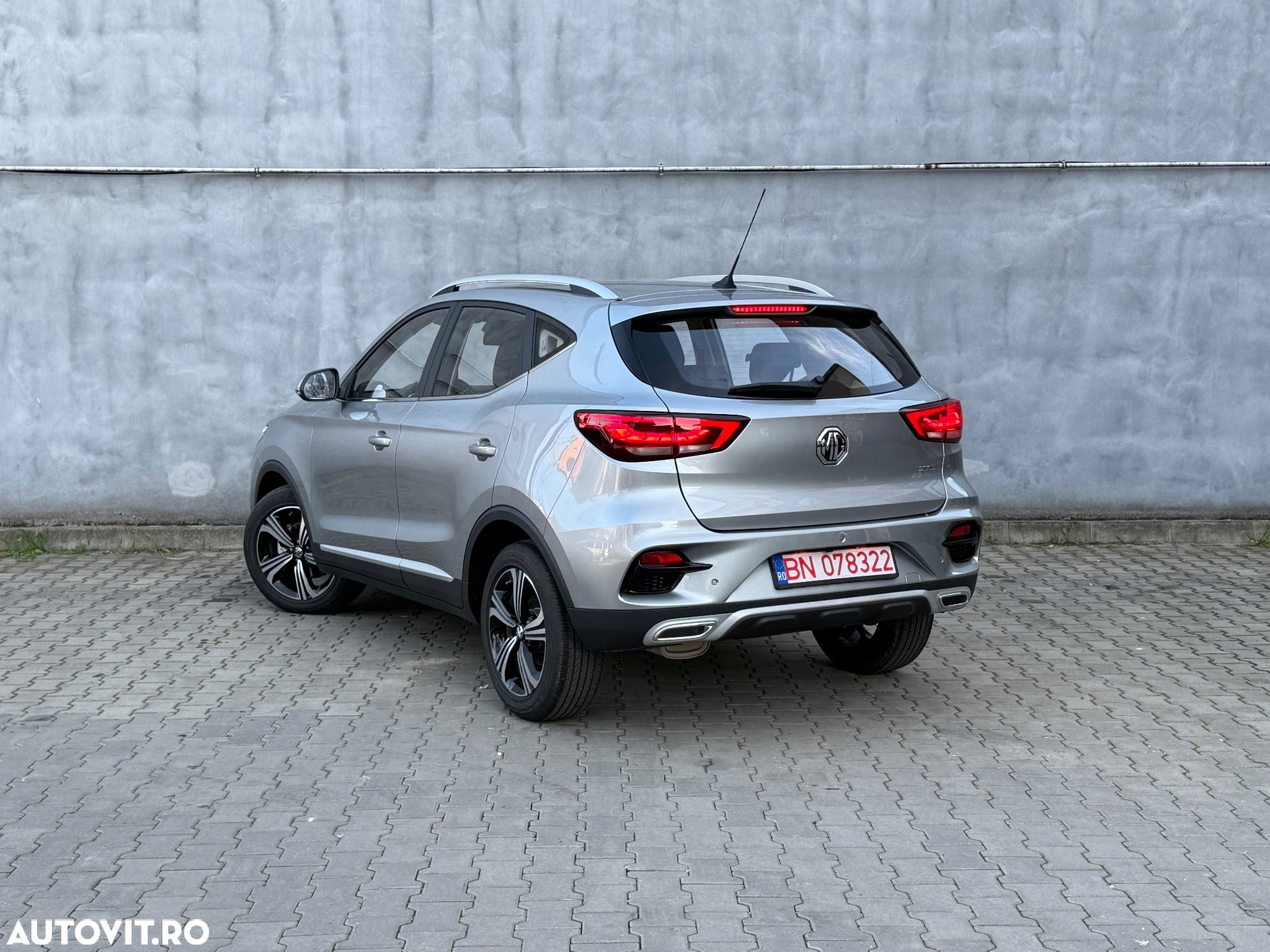 MG ZS 1.5 GSL 5MT Exclusive - 25