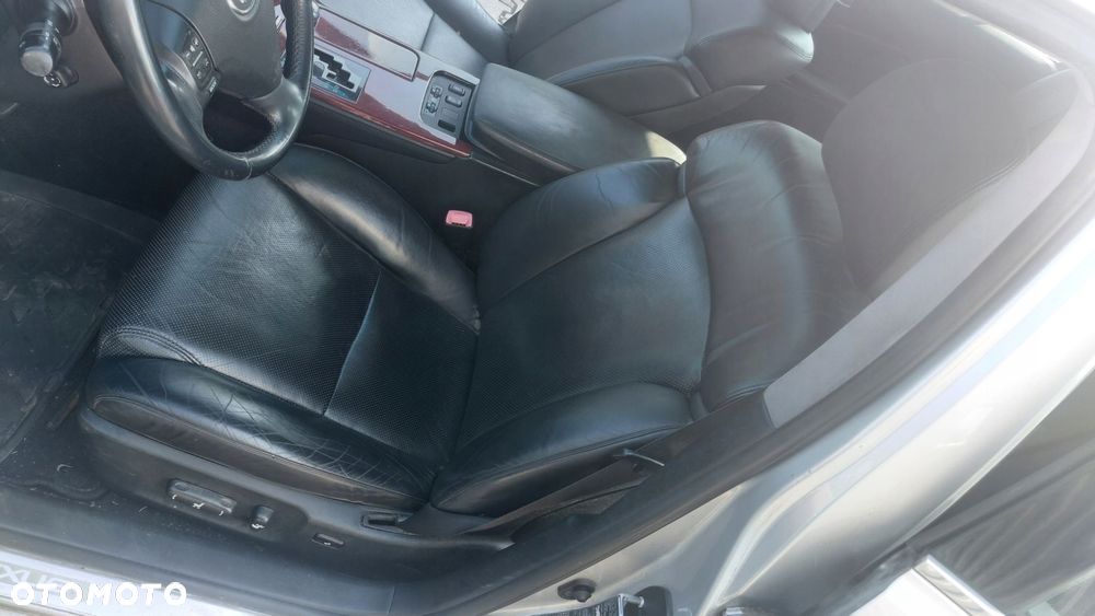 lexus gs 300 350 430 450h 05-12r fotel fotele kanapa skóra grzane europa - 1