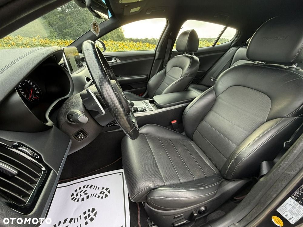 Kia Stinger - 18