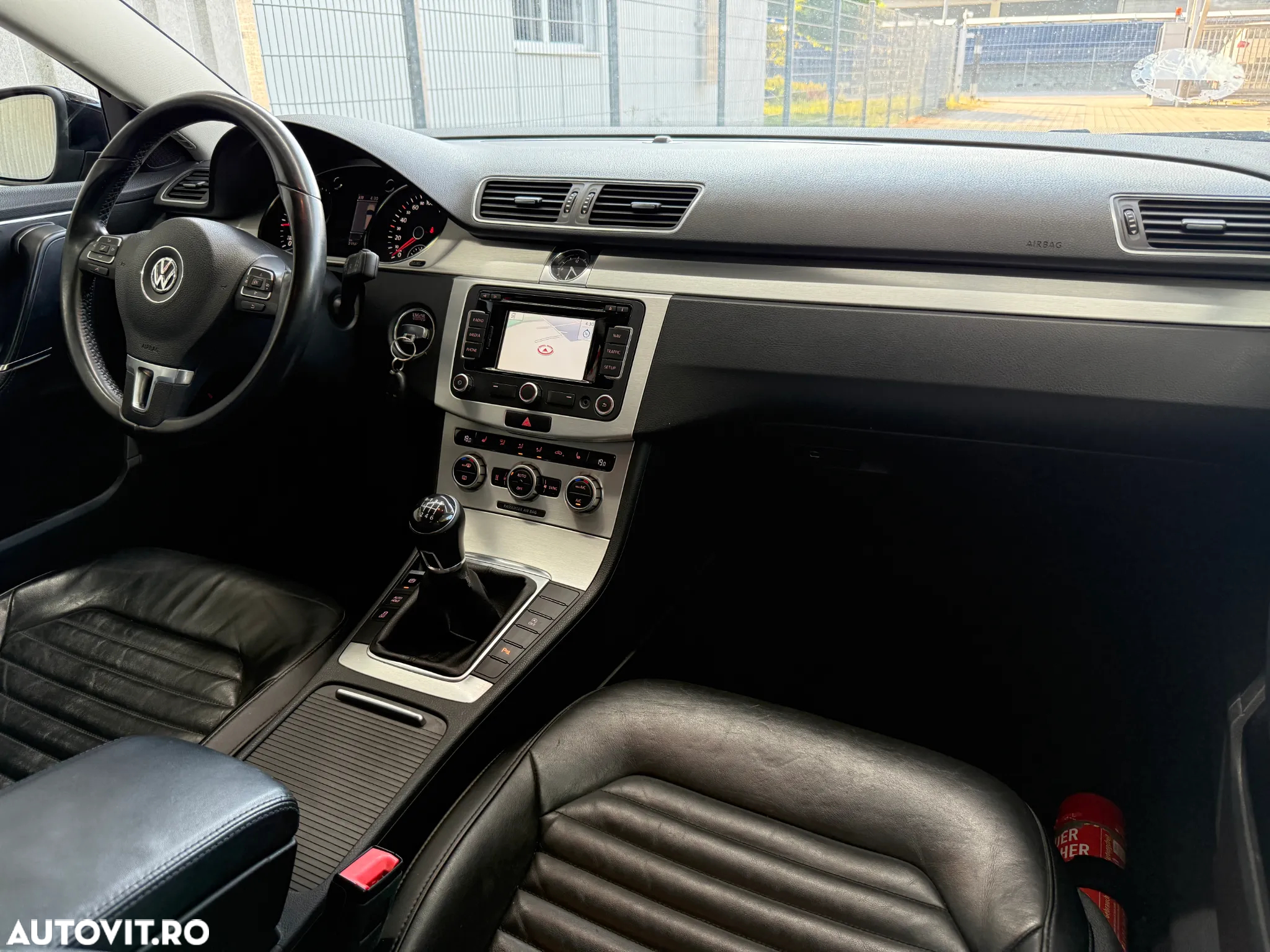 Volkswagen Passat Variant 2.0 TDI BlueMotion Technology Business Edition - 17