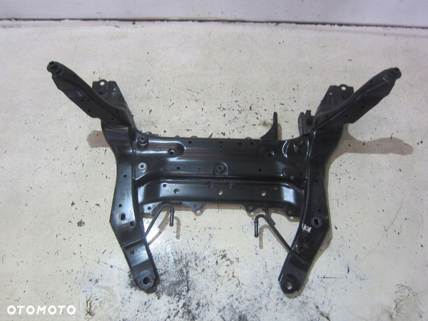 BMW X1 F48 F40 F44 F39 BELKA PRZEDNIEGO ZAWIESZENIA SANKI WÓZEK 31116872729