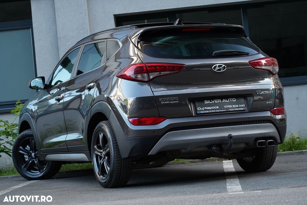 Hyundai Tucson 2.0 CRDI 4WD 6MT Style - 26