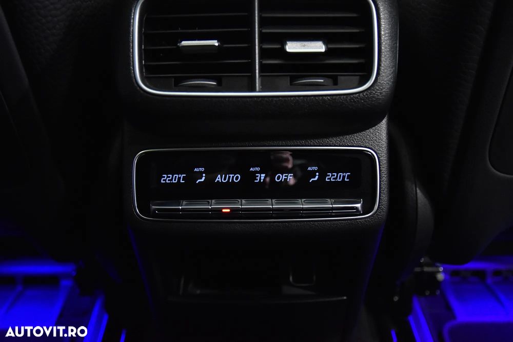 Mercedes-Benz GLE 300 d 4MATIC 9G-TRONIC AMG Line - 24